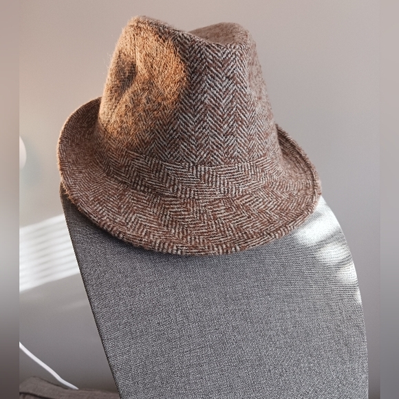 Stylish Brown Herringbone Fedora Hat Wool Blend 23 Inches Inside Brim - Picture 2 of 7